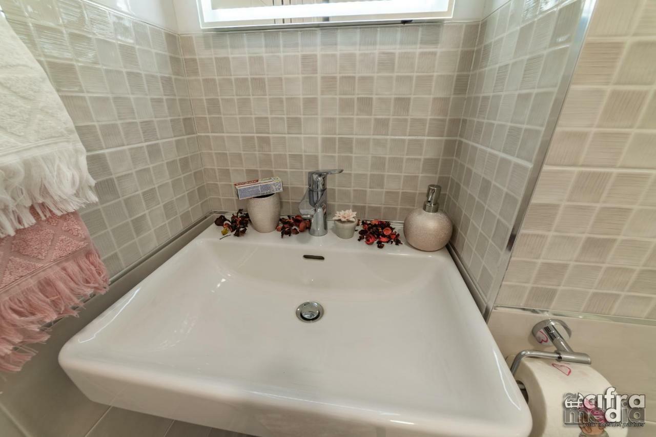 Apartmani Alexandar15 Novi Sad Exterior foto